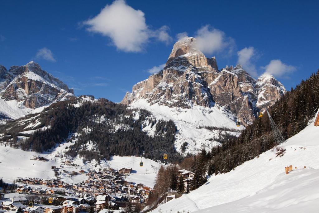 Refugium Laflu Apartments Corvara In Badia Exterior foto